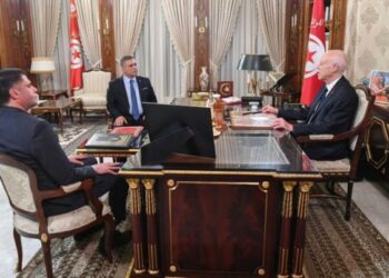 رئيس الجمهورية يعين الطيب الدريدي واليا على جندوبة ويشدد خلال لقائه بوزير الداخلية والمكلف بالأمن الوطني على مقاومة ظاهرة المخدرات