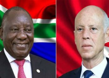 رئيس الجمهورية قيس سعيّد يتلقّى مكالمة هاتفية من رئيس جنوب إفريقيا