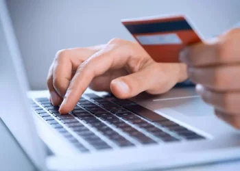 اقتصاد: تراجع القروض البنكية غير المهنية من 851 مليون.د إلى 569.1 مليون.د