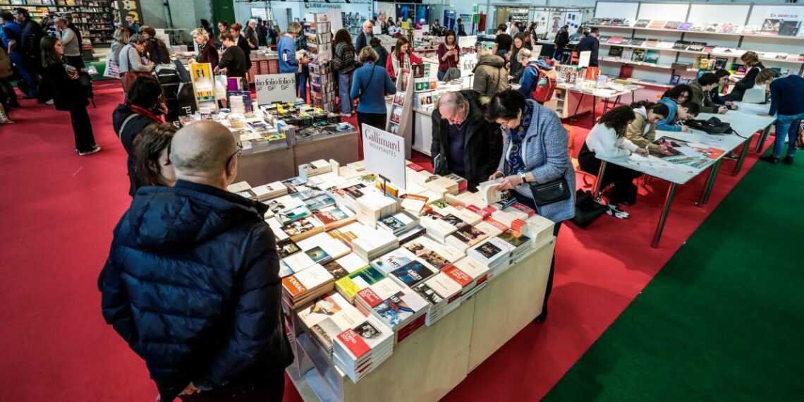 إشارات أحمد الحمروني: ناشر أم سمسار؟