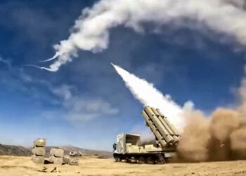 إيران أصدرت تحذيرا للسكان بإخلاء مناطق في حيفا… وأطلقت صورايخ جديدة