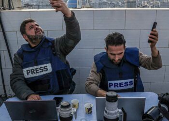 غزة-مباشر: بعد انقطاع 4 أيام…عودة الانترنات إلى كامل القطاع