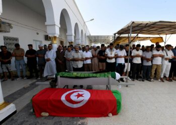 القيروان: جنازة رمزية لهشام ميراوي الذي قتله فرنسي عنصري