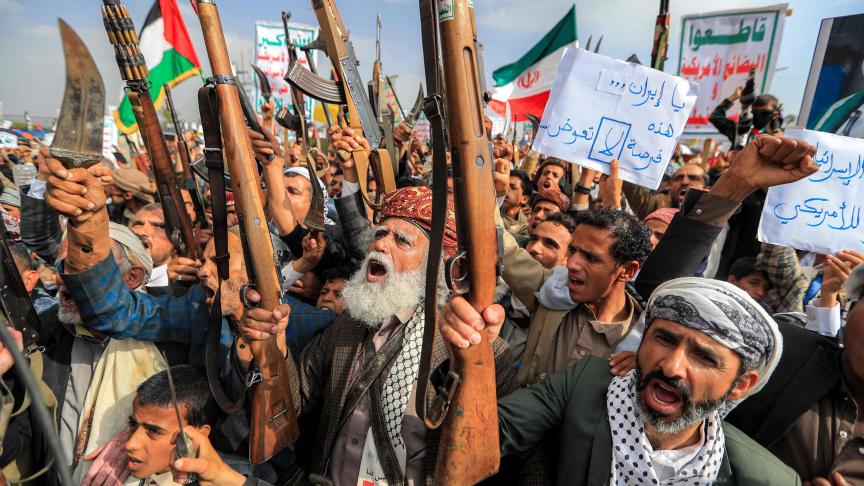 الحوثيون يعتبرون الضربات الأميركية “إعلان حرب” على الشعب الإيراني