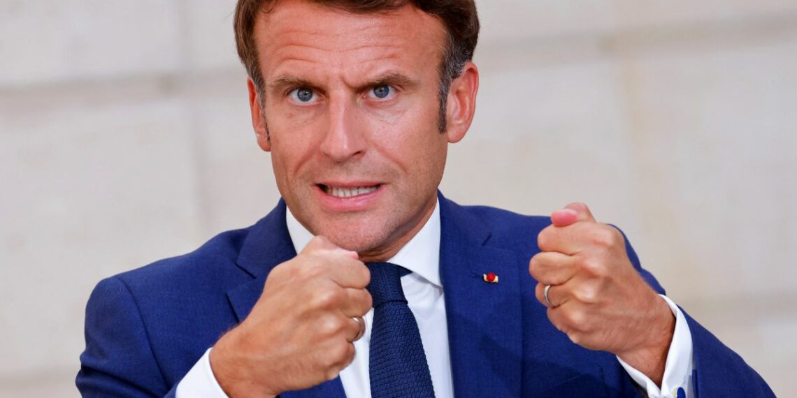 ماكرون: لا يوجد اساس قانوني للضربات الامريكية ضد المنشآت النووية الإيرانية