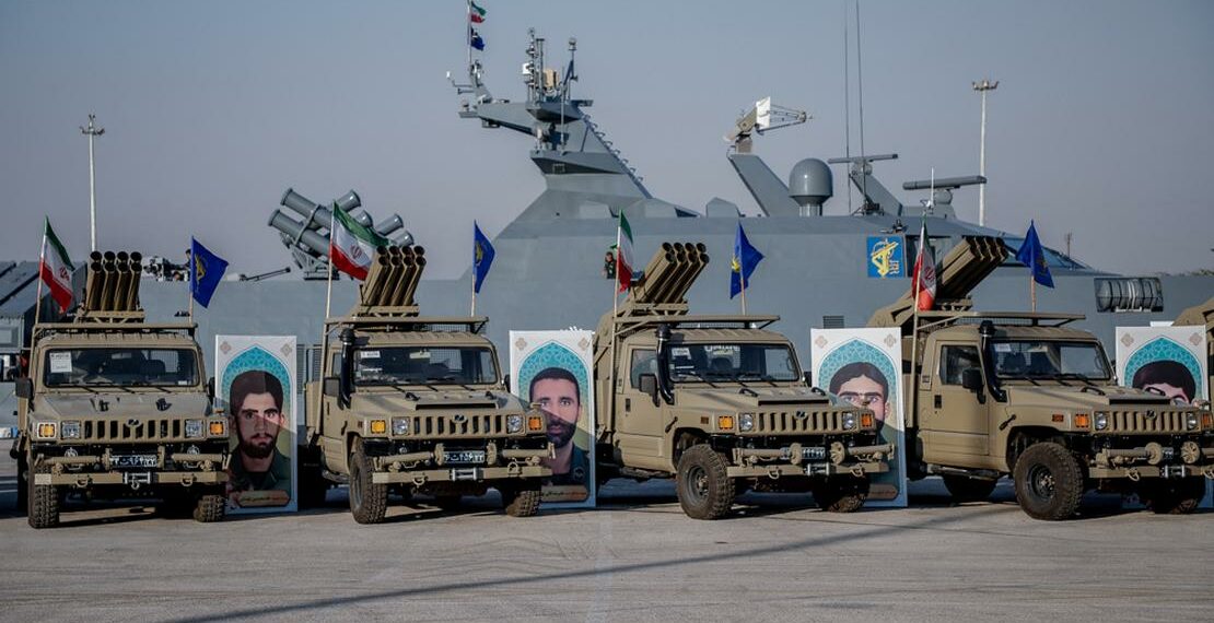 إيران: الحرس الثوري يهدد باستهداف المصالح الامريكية