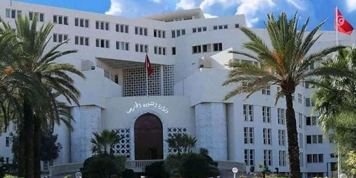 الخارجية: التونسيون في إيران بخير وأية امكانية للترحيل حاليا ستكون عبر المجال البري