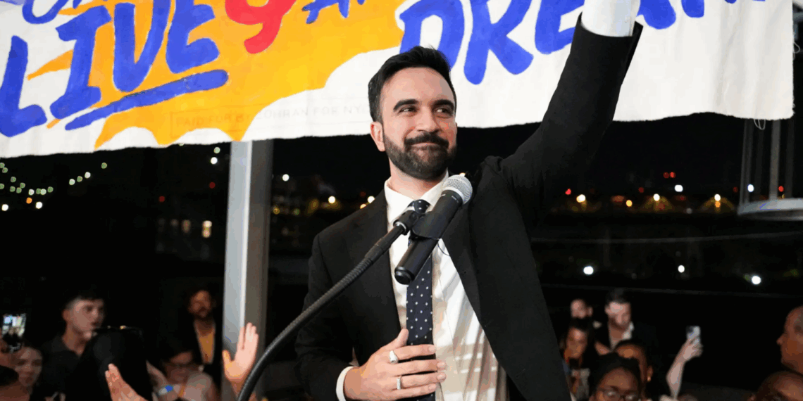 زهران ممداني.. مسلم اشتراكي ومؤيد لفلسطين يقترب من منصب عمدة نيويورك