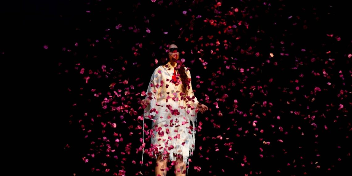 مسرحية”جاكراندا” للثنائي المسعودي-السعيدي…بوادر مسرح آخر جديد