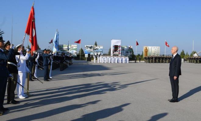 رئيس الجمهورية يشرف على حفل تخرّج الدفعة الخامسة والخمسين للأكاديميات العسكرية الثلاثة بفندق الجديد