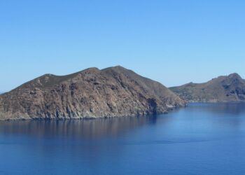 انطلاقا من طبرقة: رحلات بحرية ترفهية ممكنة  إلى جزيرة جالطة