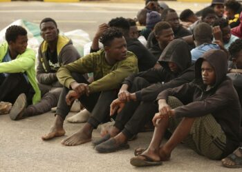 ليبيا: إيقاف 1500 عامل أجنبي لا يحملون تصاريح شرقي طرابلس