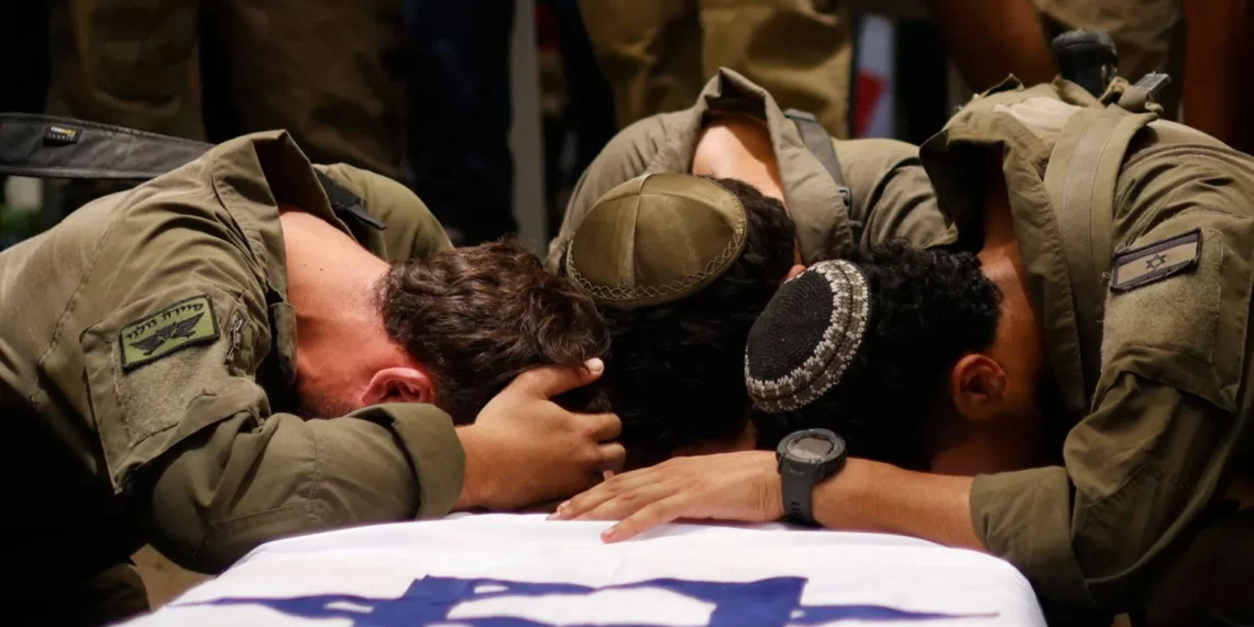 مباشر-غزة: مقتل 3 جنود اسرائيليين وإصابة ضابط في كمين ل”حماس”