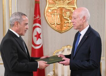 سعيّد يتسلّم دعوة من تبّون لحضور افتتاح الدورة الرابعة للمعرض الإفريقي للتجارة البينيّة