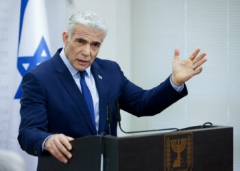 يائير لابيد زعيم المعارضة الاسرائيلية: فكرة المدينة الانسانية فكرة سيئة