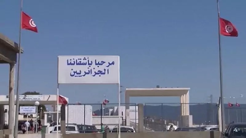 جندوبة: ارتفاع مهم لعدد الوافدين الجزائريين عبر معابر الولاية
