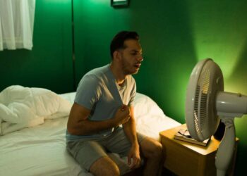 الطقس هذه الليلة: خلايا رعدية بالوسط والجنوب وحرارة مرتفعة  بكامل البلاد