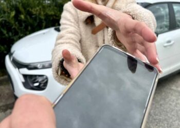 العاصمة: شهامة سائق تاكسي مكّنت من القبض على شخصين سرقا جوال فتاة ب”بالنّطر”