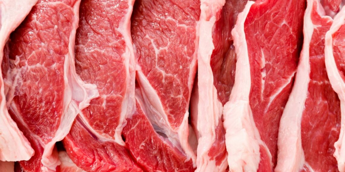 رئيس الغرفة الوطنية للقصابين: 200 طن من اللحوم الحمراء متوفرة لدى شركة اللحوم