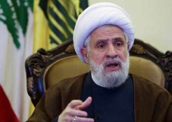 لبنان: نعيم قاسم يعلن أن حزب الله لن يسلّم سلاحه مع استمرار عدوان اسرائيل