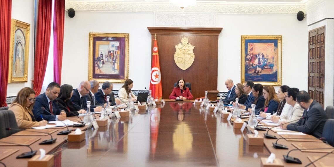 رئاسة الحكومة: مجلس وزاري مضيّق حول مبادرة “الإسكوا” لمقايضة الديون الخارجية مقابل مشاريع إقتصادية وإجتماعية وبيئية