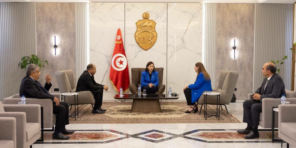 رئيسة الحكومة في زيارة رسمية إلى اليابان تتواصل إلى 22 أوت