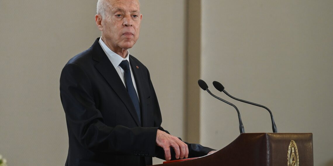 سعيّد يشرف على يوم العلم: خياراتنا يجب ان تكون من إرادة شعبنا