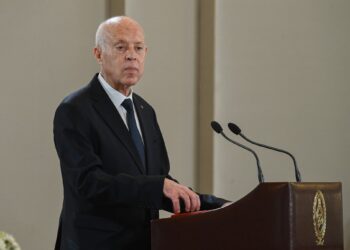 سعيّد يشرف على يوم العلم: خياراتنا يجب ان تكون من إرادة شعبنا