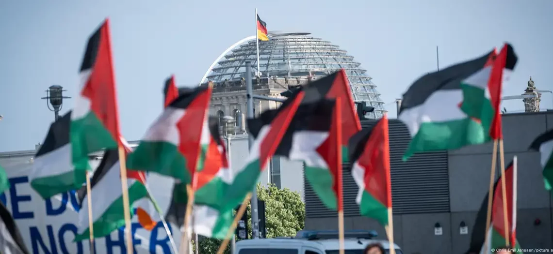 في استطلاع رأي: غالبيّة الألمان تؤيد الإعتراف بدولة فلسطين
