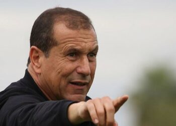 كرة القدم: اسكندر القصري مدربا جديدا لأكابر الأولمبي الباجي