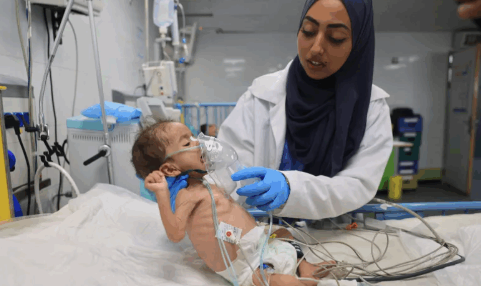 غزة-اليونيسيف: 28 طفلا يستشهدون كل يوم بسبب القصف والجوع