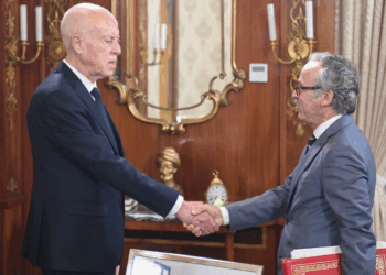 رئيس الجمهورية يؤكد لدى لقائه وزير الشؤون الاجتماعية أن خيار الدولة الاجتماعية خيار لا رجعة فيه