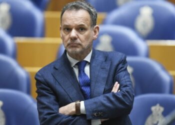 وزير خارجية هولندا يقدم استقالته بعد الفشل في فرض عقوبات إضافية على إسرائيل