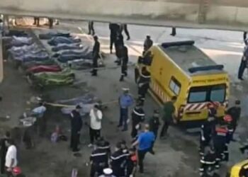 الجزائر: حادث مريع يسفر عن وفاة 18 شخصا وإصابة 9 آخرين