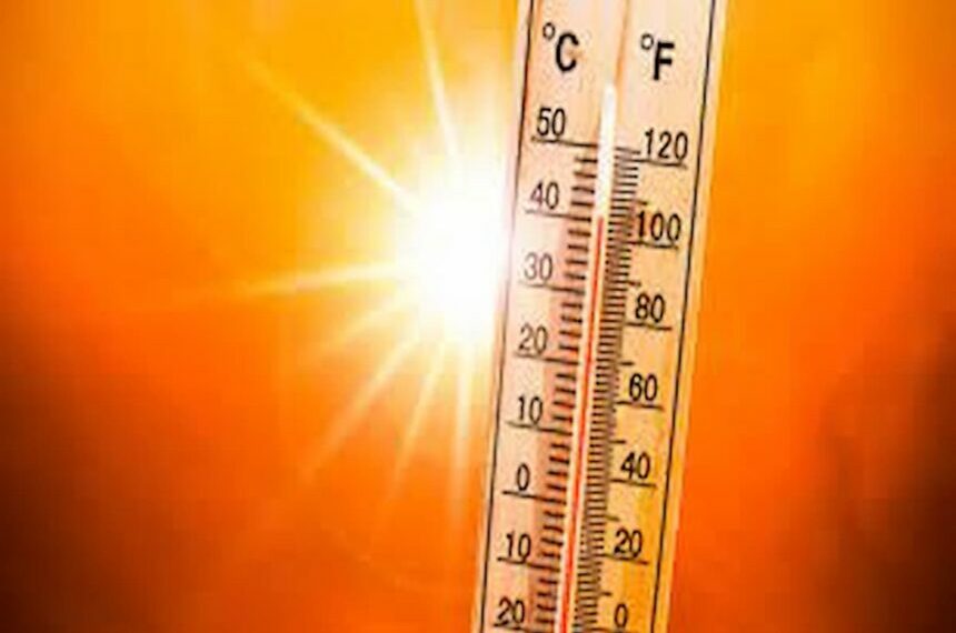 الطقس الليلة: أمطار بالشمال الغربي والوسط وحرارة بين 26° و32°