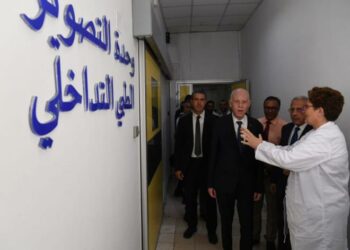 رئيس الجمهورية في زيارة غير معلنة إلى مستشفى الرابطة: “يجب احترام حق المواطن في العلاج خاصة في الحالات الاستعجالية”