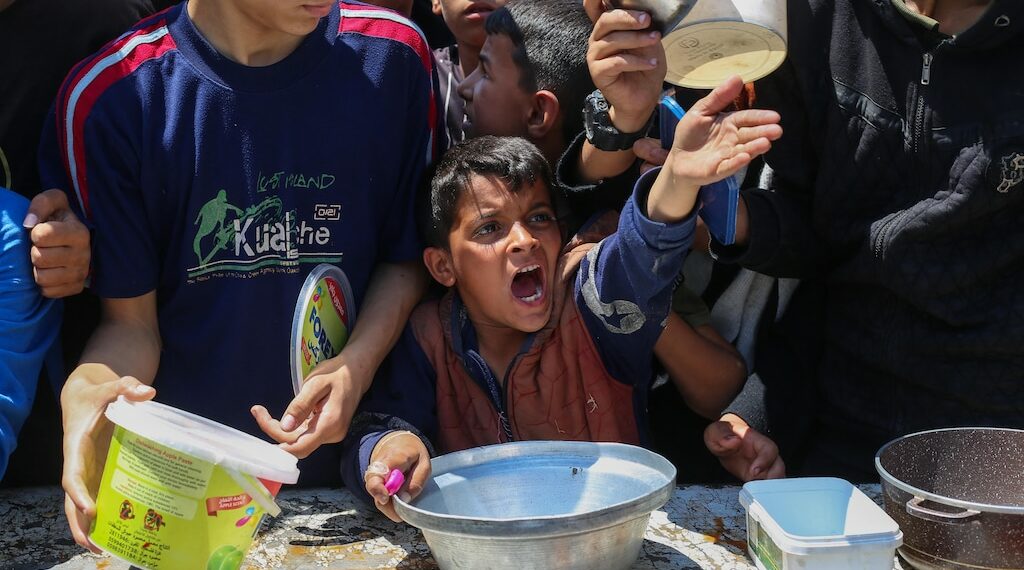 غزة-مباشر: ارتفاع حصلية شهداء التّجويع إلى 251 حالة من بينهم 108 أطفال