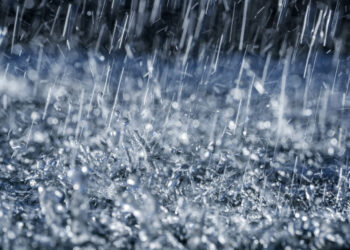 الأحوال الجويّة: أمطار غزيرة متوقّعة بهذه الولايات هذا الظهر وغدا