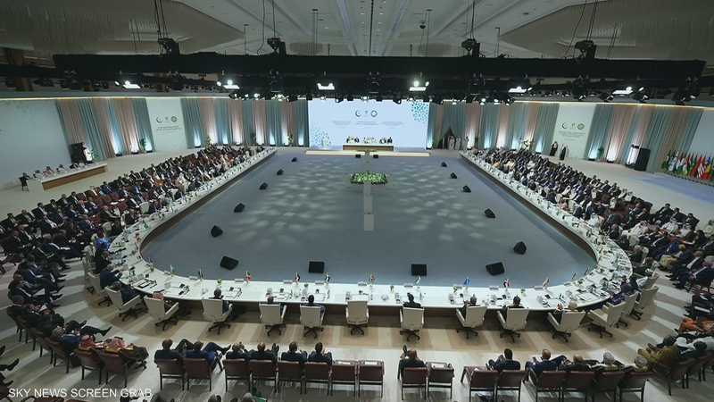 في مسودّة القمّة العربيّة الإسلاميّة: تحذير من أن هجمات اسرائيل “تهدد الجهود الرامية إلى تطبيع العلاقات في المنطقة”