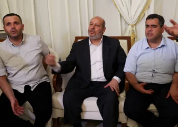 العدوان على الدوحة: نجاة خليل الحية واستشهاد نجله و5 من قيادة “حماس”