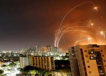 إسرائيل: صفارات الانذار تدوّي خشية تسلل طائرات مسيّرة يمنيّة