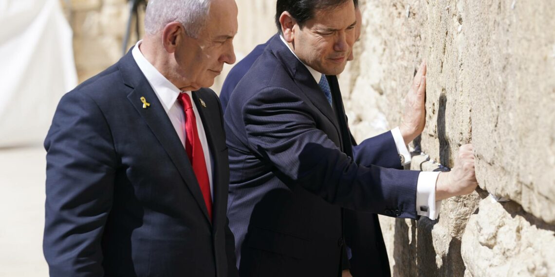 نتنياهو مشيدا بزيارة روبيو: وجودكم رسالة واضحة بوقوف امريكية الى جانب اسرائيل