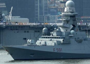 إيطاليا ترسل فرقاطة لمساعدة أسطول الصّمود بعد تعرضّه لهجمات