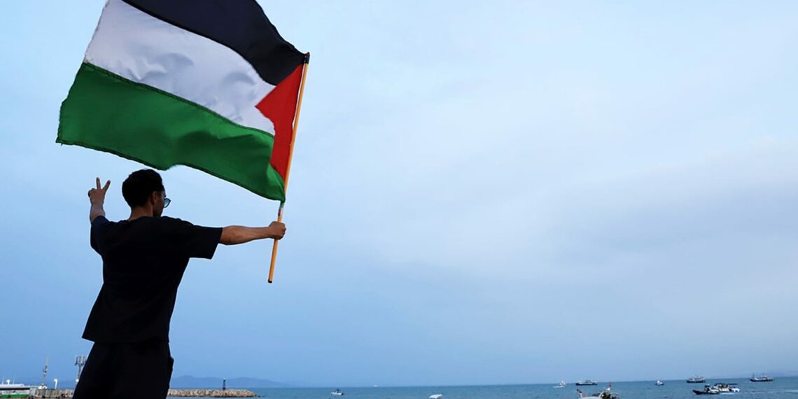 أسطول الصمود: السّفن تتجمع قرب مالطة قبل التوجه نحو غزة… ومطالبة بحماية دولية للمشاركين