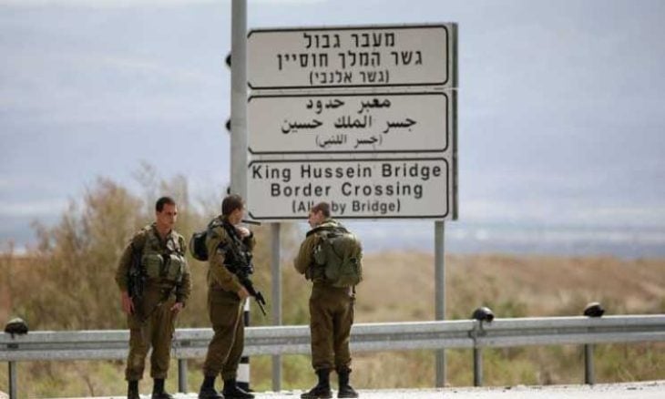 اسرائيل: مقتل اسرائيليين اثنين في عملية إطلاق نار على معبر حدودي مع الأردن