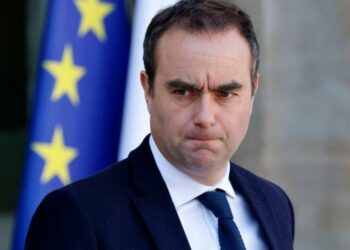 فرنسا: وزير القوات المسلّحة سيباستيان لوكورنو، وزيرا أول جديدا