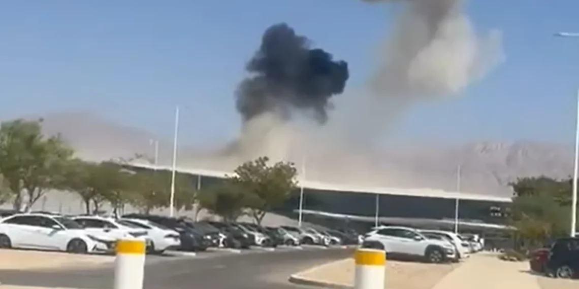 مسيّرة يمنيّة على مطار “رامون”: تحطّم قاعة الوصول وإصابة 8 اسرائيليين