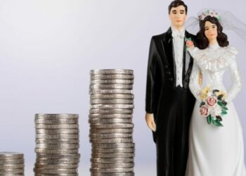 إشارات أحمد الحمروني: أفراح وأتراح