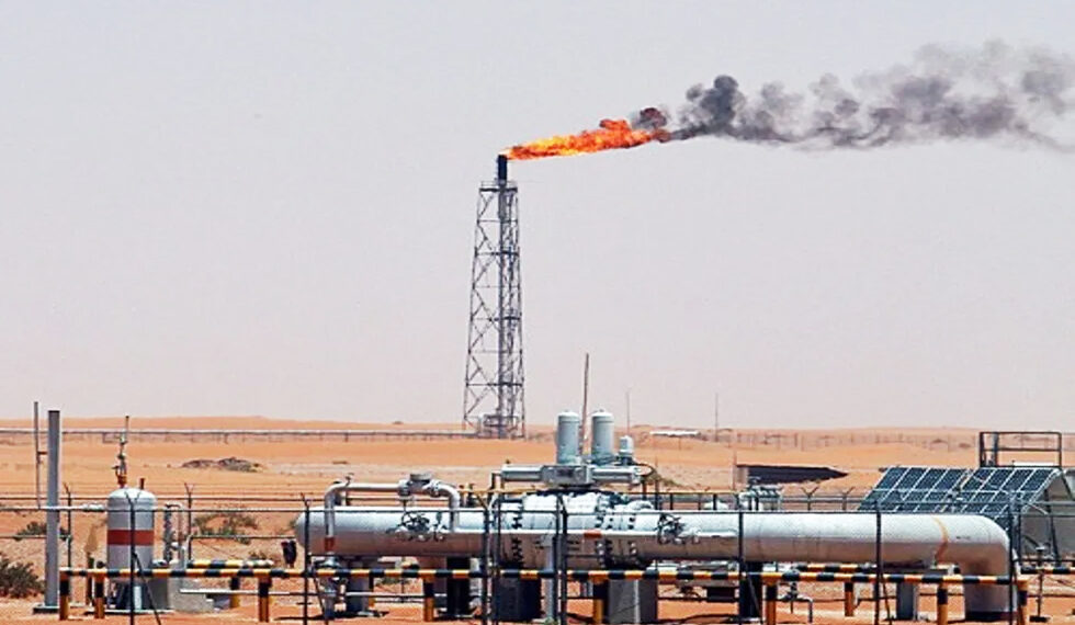 وزارة الصناعة: مشروع لحفر 10 آبار جديدة بالبرمة لإنتاج النفط والغاز