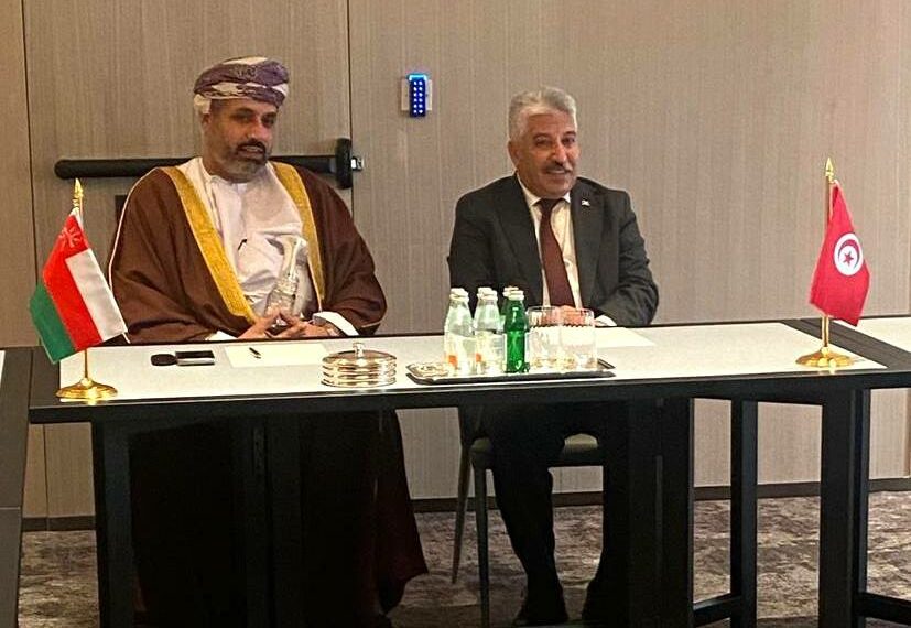 لقاء وزير التشغيل بنظيره العماني